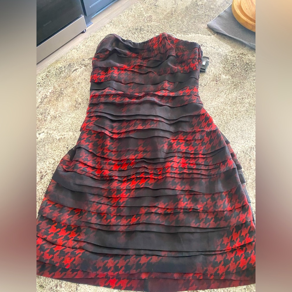 Express Edition size 10 strapless short dress